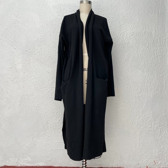 B NEW YORK Recycled 'Ultimate Sweater Duster' in BLACK - Picture 4 of 7